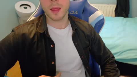 Snapshot of jamie_lad chatting on 01.22.25 Jamie online show from 01.22.25