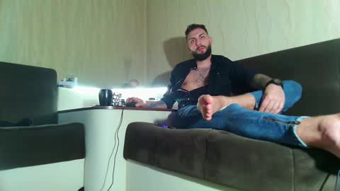 Robbie online show from 02.22.25