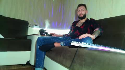 Robbie online show from 02.25.25