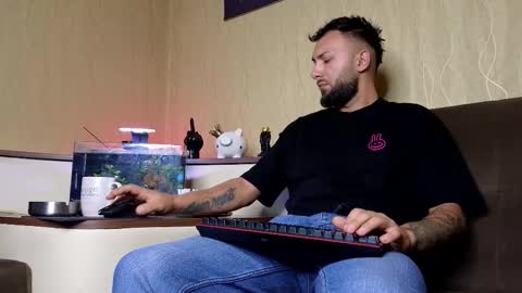 Robbie online show from 09.19.25