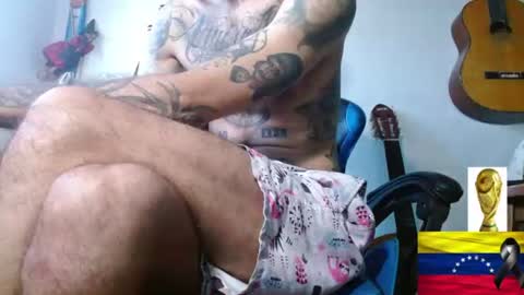 Snapshot of jammes_owen chatting on 06.27.26 Jammes. online show from 06.27.26