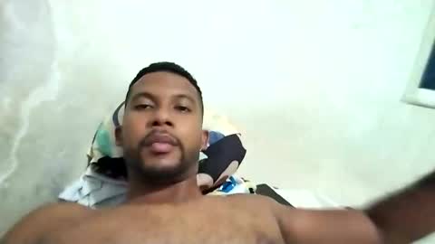 Snapshot of jammyfit chatting on 10.29.25 jammyfit online show from 10.29.25