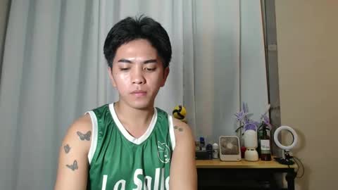 Snapshot of jamray_2 chatting on 11.25.25 jam online show from 11.25.25