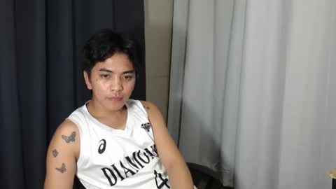 Snapshot of jamray_2 chatting on 12.15.25 jam online show from 12.15.25