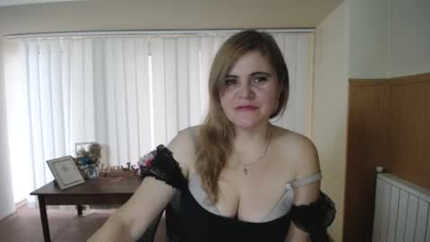 janaloveli online show from 12.18.24