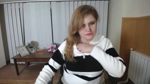 janaloveli online show from 12.24.24