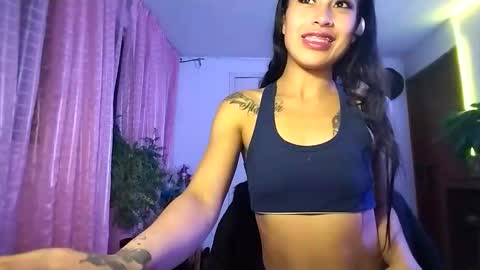 janariivera1 online show from 09.27.25