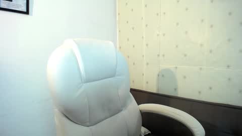 Snapshot of jane_dopler_ chatting on 02.07.25 JANE online show from 02.07.25