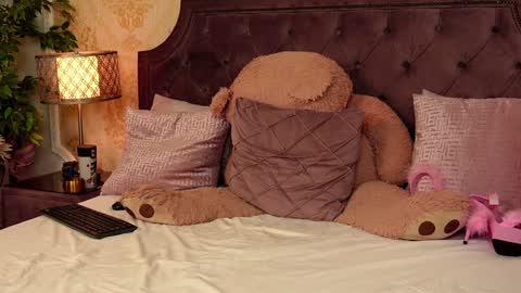 JaneDevine online show from 01.27.25