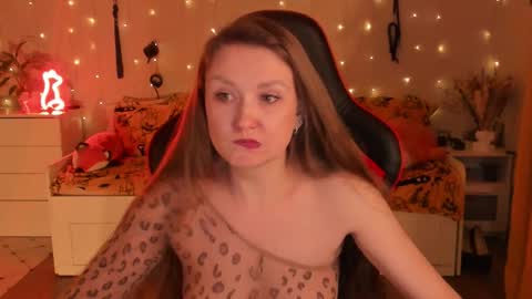 Snapshot of janegrey11 chatting on 10.05.25 Jane online show from 10.05.25