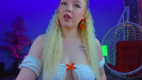 Snapshot of janeosweetah chatting on 02.01.26 lola online show from 02.01.26