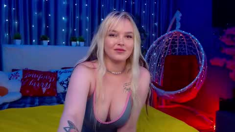 Snapshot of janeosweetah chatting on 02.12.26 lola online show from 02.12.26