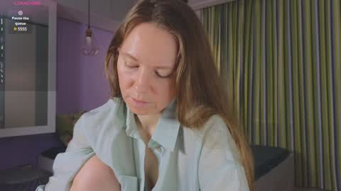 Snapshot of janepearl chatting on 12.15.24 janepearl online show from 12.15.24