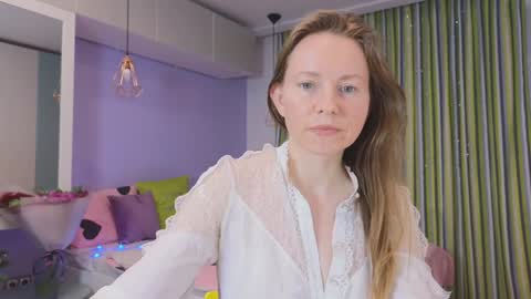 Snapshot of janepearl chatting on 01.07.25 janepearl online show from 01.07.25