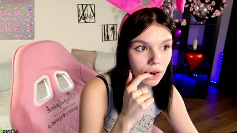 Alexia online show from 04.06.26