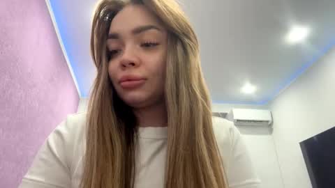 Mia online show from 05.26.26