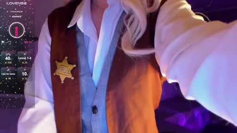 Snapshot of janice_sweet chatting on 11.26.25 Janice online show from 11.26.25