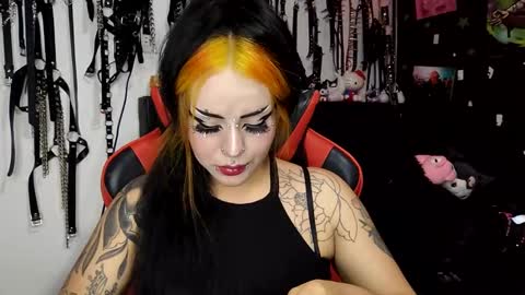      online show from 02.01.25