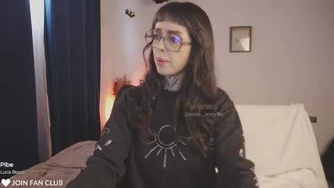 Snapshot of janne_maybe chatting on 10.21.25 jmaybe e online show from 10.21.25