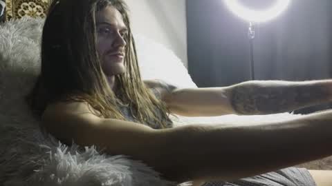 Snapshot of jaredhighborne chatting on 01.09.26 K online show from 01.09.26