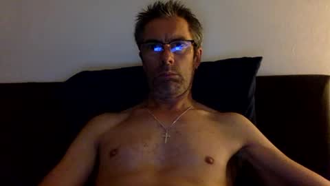 Snapshot of jario1981 chatting on 05.11.26 Jario online show from 05.11.26