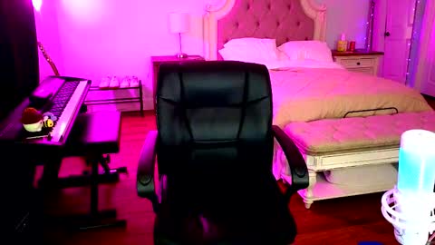 Snapshot of jasminewinters chatting on 02.07.26 Jasmine Winters online show from 02.07.26