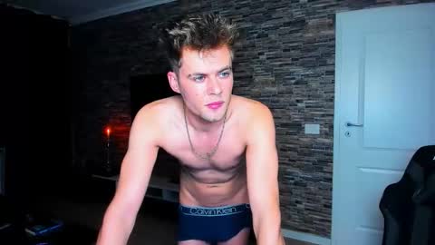 Snapshot of jason_marz chatting on 11.12.25 JasoN online show from 11.12.25