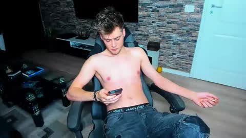 Snapshot of jason_marz chatting on 11.16.25 JasoN online show from 11.16.25