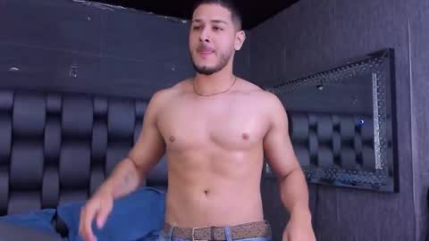 Snapshot of jason_shaw_ chatting on 10.01.25 Jasson Shaw online show from 10.01.25