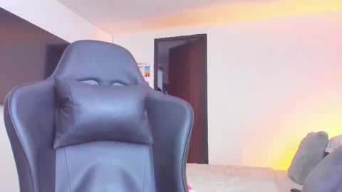 JBrooksXx online show from 09.27.25