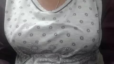 Snapshot of jasspreettt chatting on 11.26.25 jasspreettt online show from 11.26.25