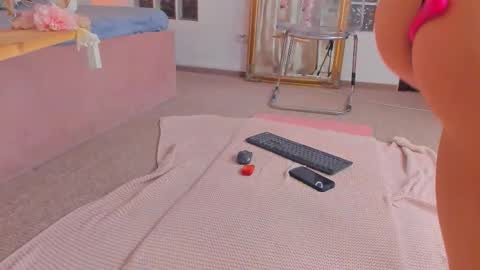 JassyeJoy online show from 10.31.25