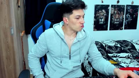 Snapshot of javiersexymann chatting on 12.11.24 Javier online show from 12.11.24