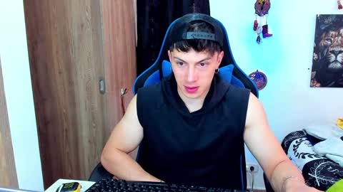 Snapshot of javiersexymann chatting on 01.31.25 Javier online show from 01.31.25