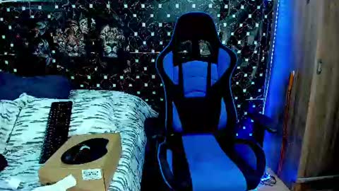 Javier online show from 08.02.26