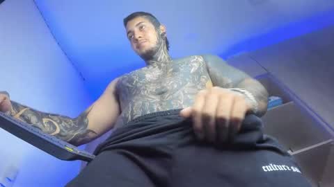 Michael independient model online show from 02.27.26