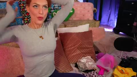 JennyBlighe online show from 05.03.26