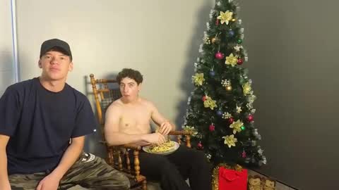 Snapshot of jaycex_69 chatting on 12.23.24 THE HOUSE online show from 12.23.24