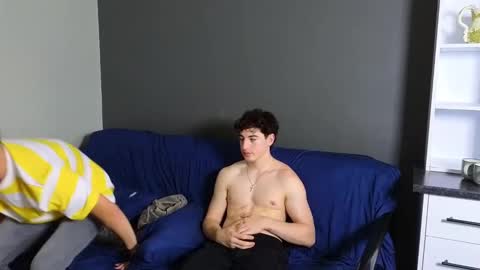 Snapshot of jaycex_69 chatting on 12.31.24 THE HOUSE online show from 12.31.24