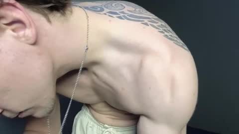 Snapshot of jaycex_69 chatting on 01.01.25 THE HOUSE online show from 01.01.25