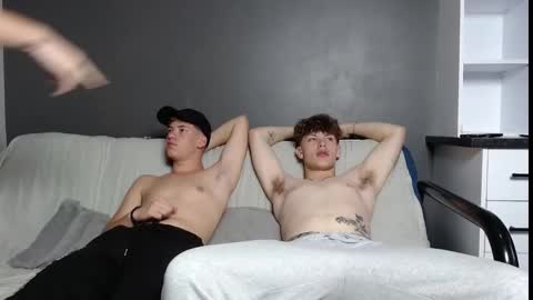 Snapshot of jaycex_69 chatting on 01.17.25 THE HOUSE online show from 01.17.25