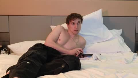 Snapshot of jaycex_69 chatting on 02.03.25 THE HOUSE online show from 02.03.25