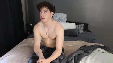 Snapshot of jaycex_69 chatting on 03.10.25 THE HOUSE online show from 03.10.25