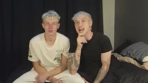 Snapshot of jaycex_69 chatting on 11.08.25 THE HOUSE online show from 11.08.25