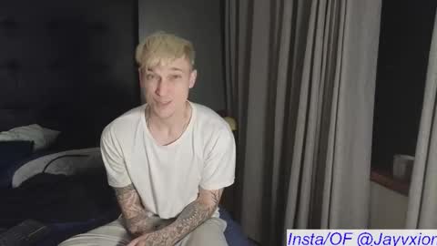 Snapshot of jaycex_69 chatting on 11.25.25 THE HOUSE online show from 11.25.25