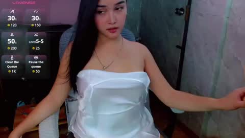 Jayda Khalifa  online show from 06.04.26