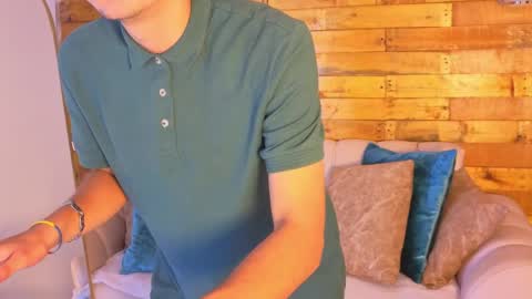 JONATHAN online show from 04.24.26