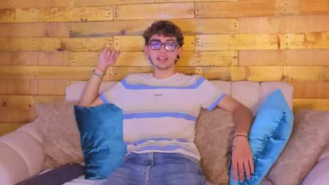 JONATHAN online show from 04.25.26