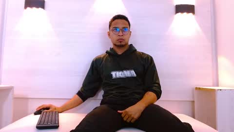 Jayden Morris online show from 11.12.25