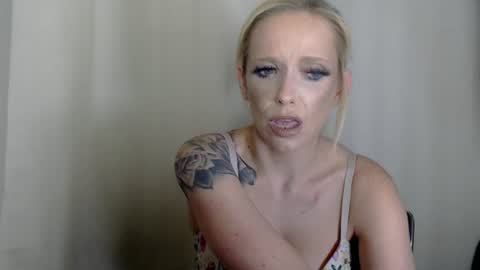 Snapshot of jaydenangel chatting on 07.13.26 Blondie Queen Jayden online show from 07.13.26